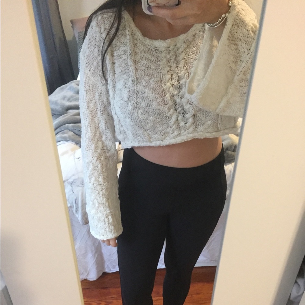 Cropped LF sweater cream with bell sleeves